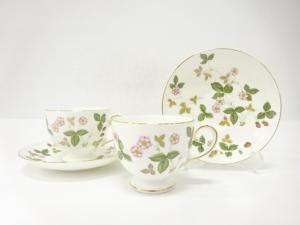 WEDGWOOD　ウェッジウッド　ワイルドストロベリー　カップ＆ソーサーペア　洋食器